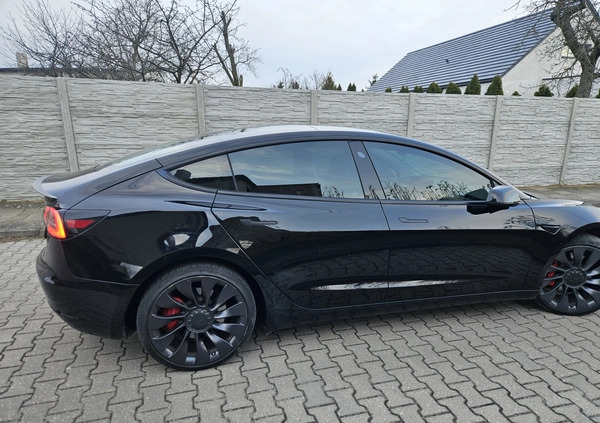 Tesla Model 3 cena 145700 przebieg: 44000, rok produkcji 2021 z Wrocław małe 562